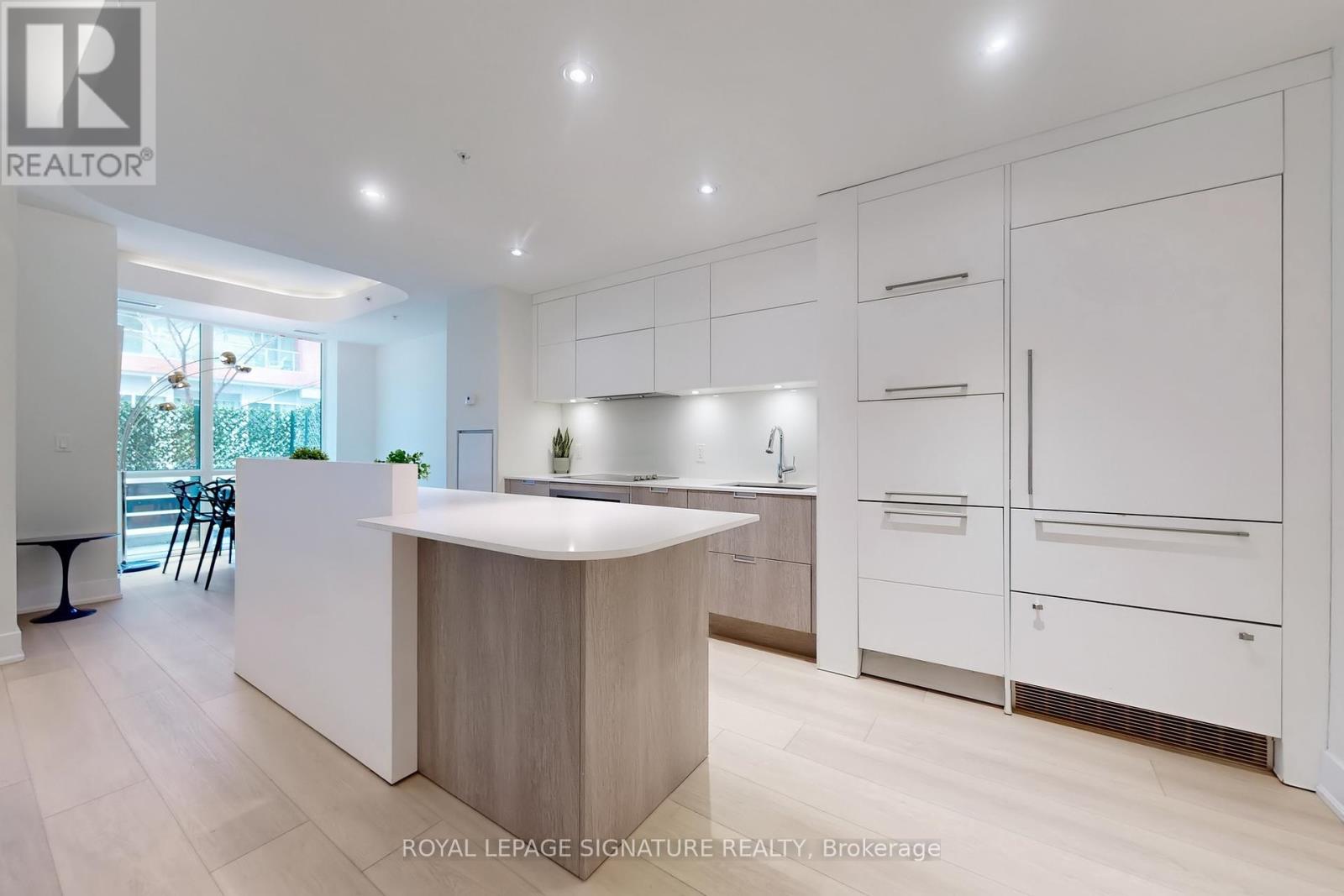 Th14 - 30 Nelson Street, Toronto, Ontario  M5V 0H5 - Photo 14 - C12101359