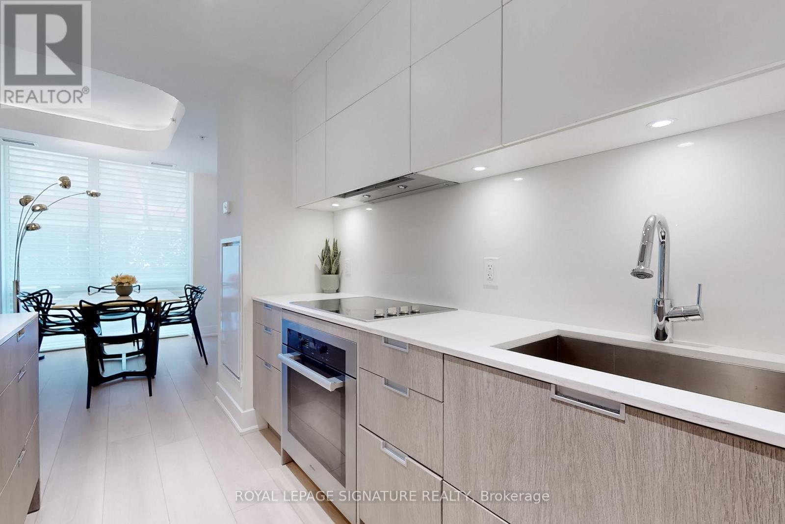 Th14 - 30 Nelson Street, Toronto, Ontario  M5V 0H5 - Photo 19 - C12101359