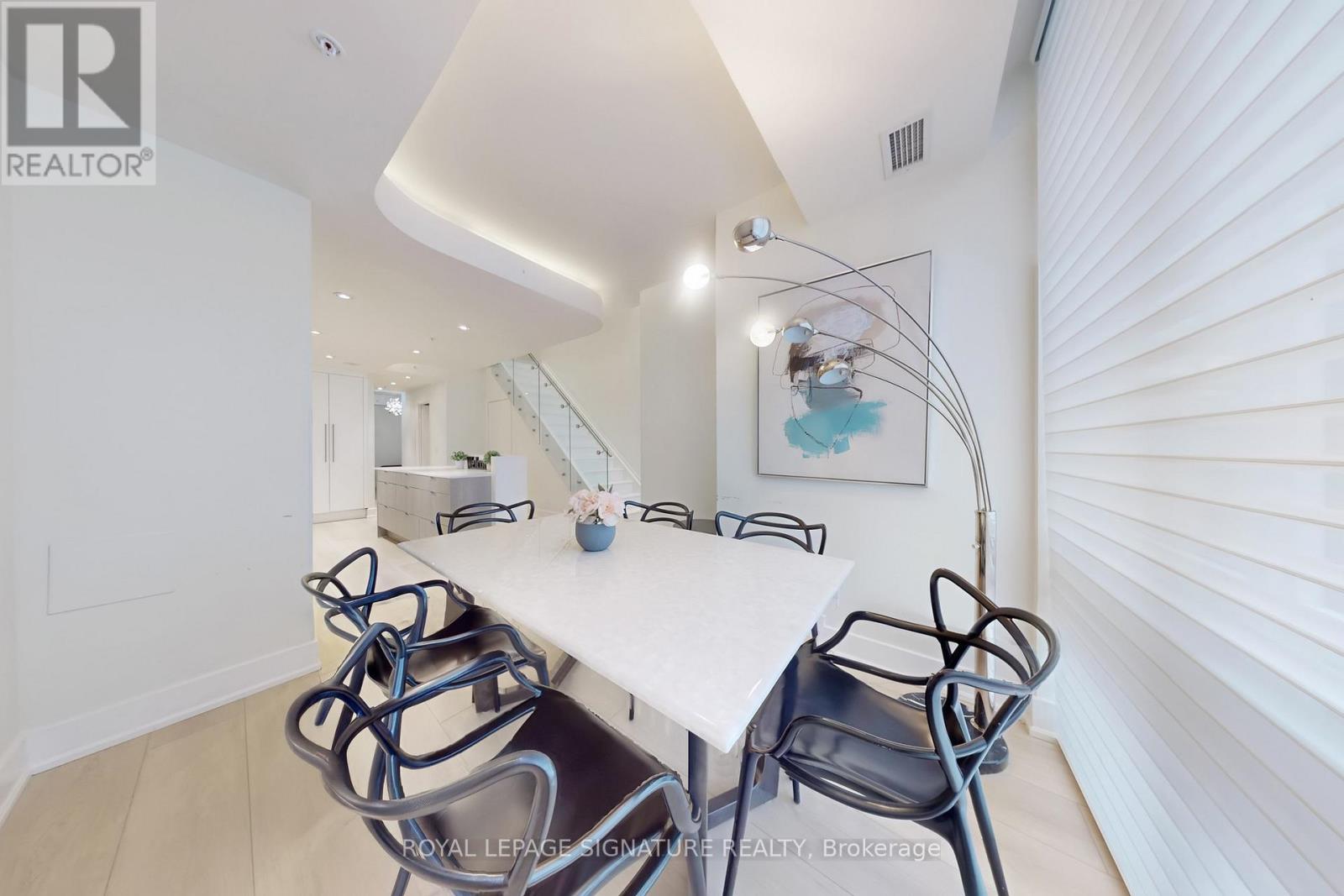 Th14 - 30 Nelson Street, Toronto, Ontario  M5V 0H5 - Photo 23 - C12101359