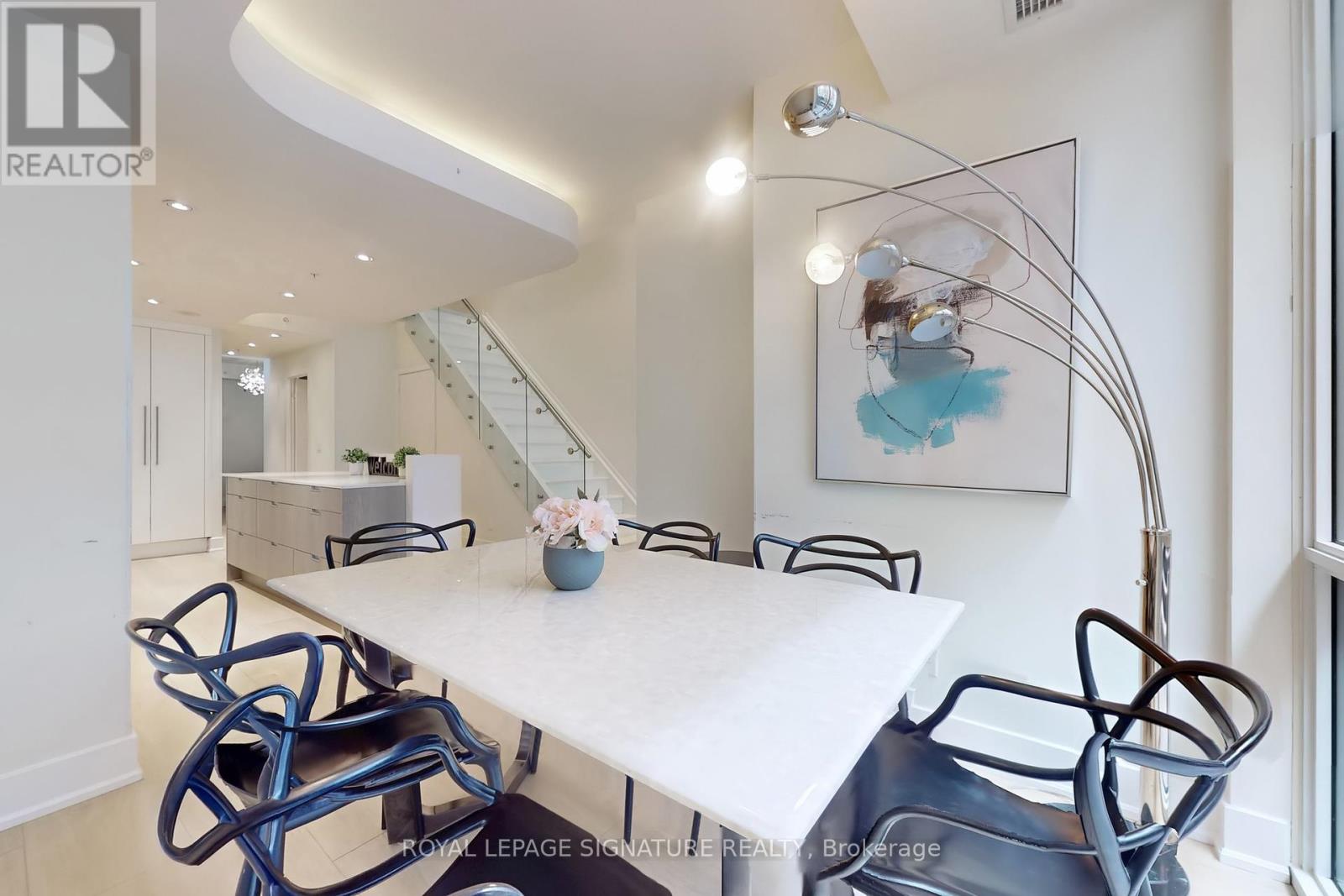 Th14 - 30 Nelson Street, Toronto, Ontario  M5V 0H5 - Photo 24 - C12101359
