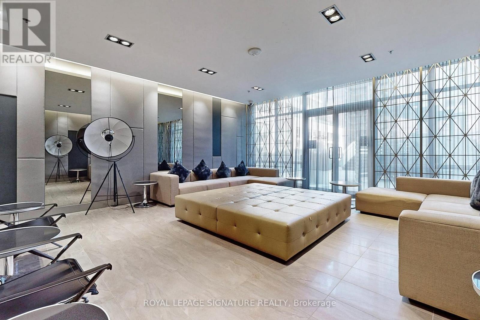 Th14 - 30 Nelson Street, Toronto, Ontario  M5V 0H5 - Photo 43 - C12101359