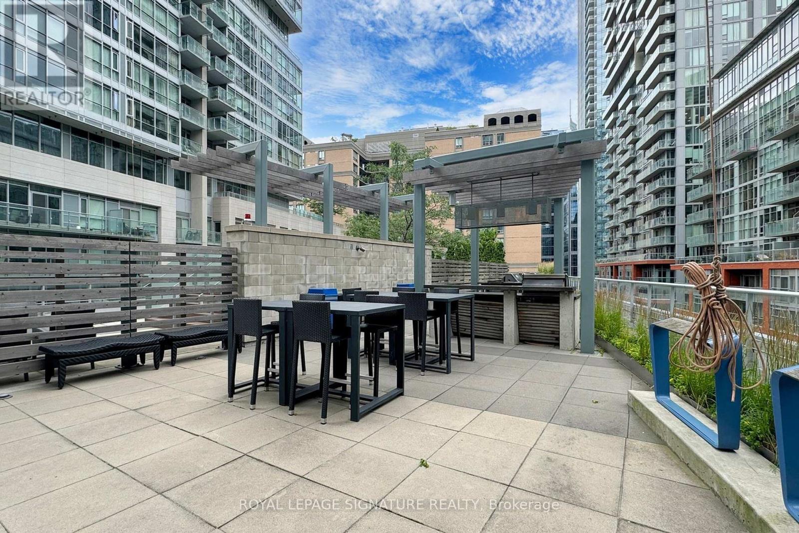 Th14 - 30 Nelson Street, Toronto, Ontario  M5V 0H5 - Photo 48 - C12101359