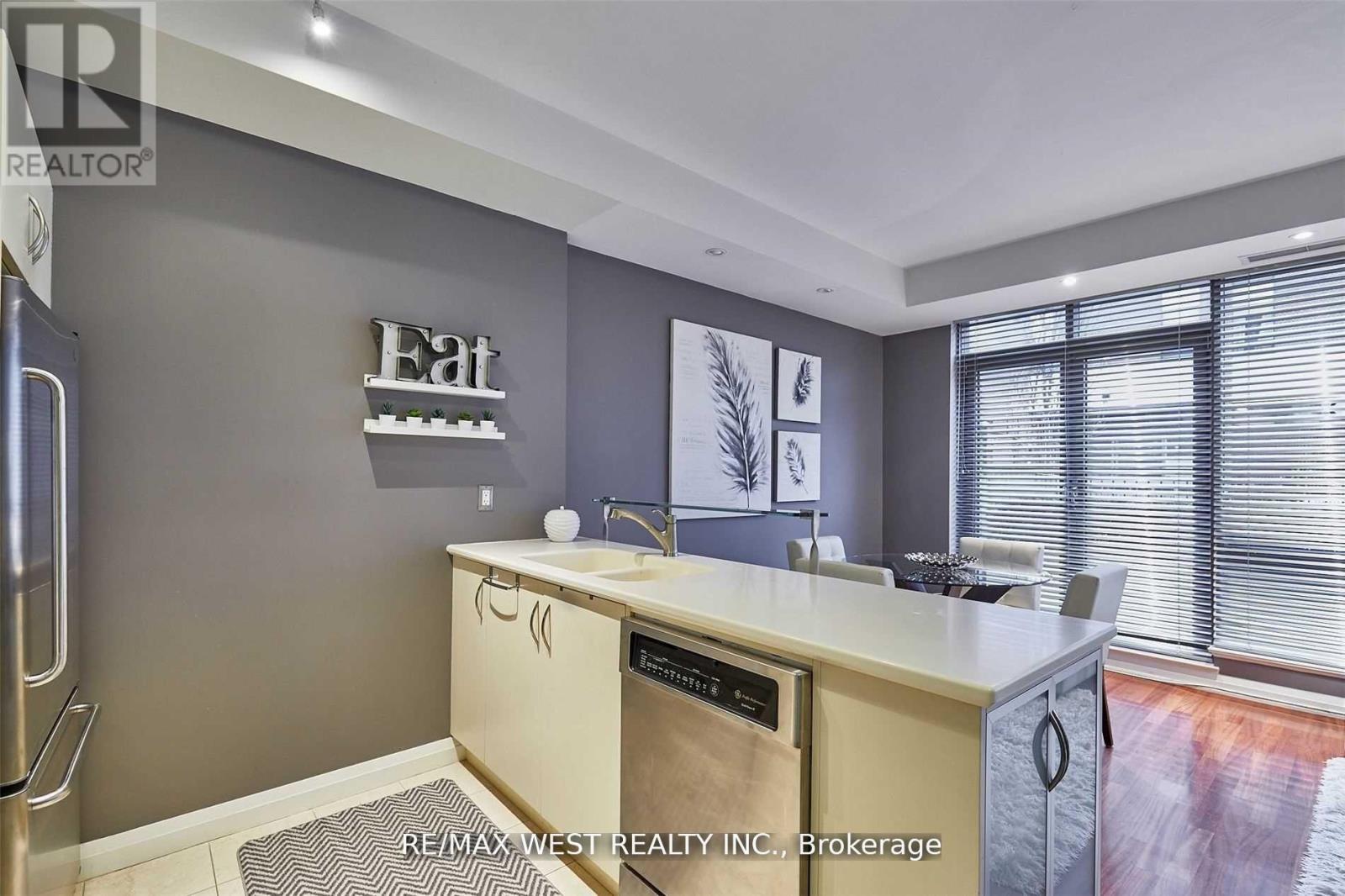 108 - 3 Mcalpine Street, Toronto, Ontario  M5R 3T5 - Photo 4 - C12101432