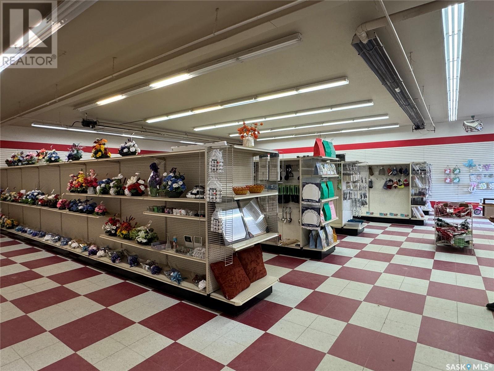 318 Husky Avenue, Air Ronge, Saskatchewan  S0J 3G0 - Photo 4 - SK003563