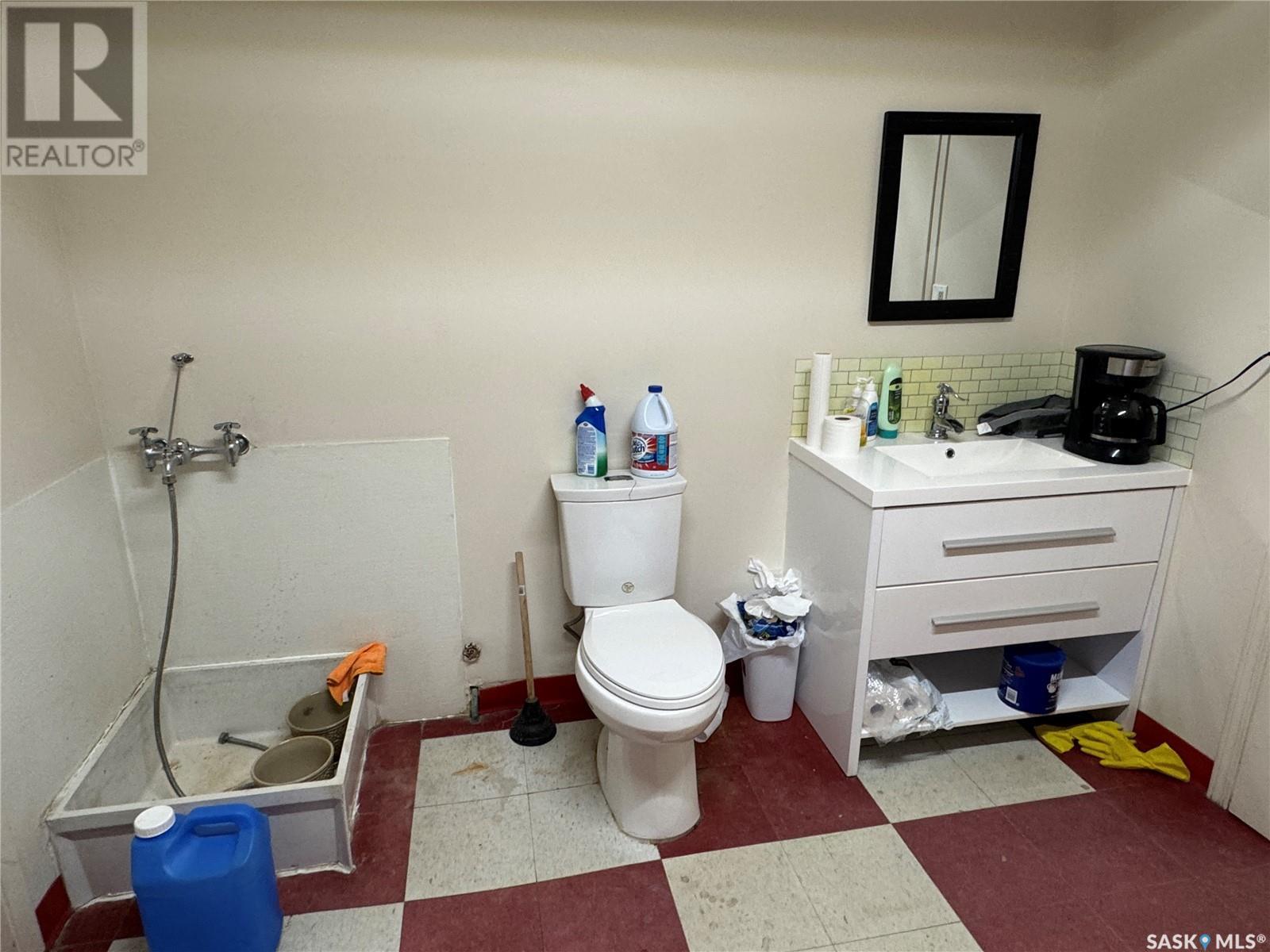 318 Husky Avenue, Air Ronge, Saskatchewan  S0J 3G0 - Photo 6 - SK003563