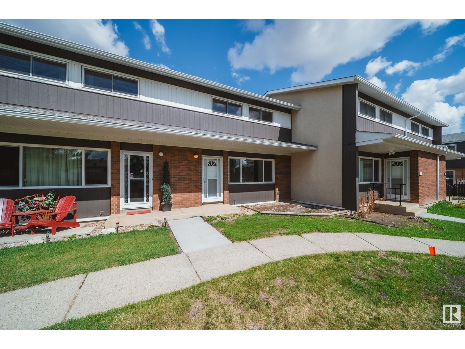 Property at 5719 144 AV NW image 1