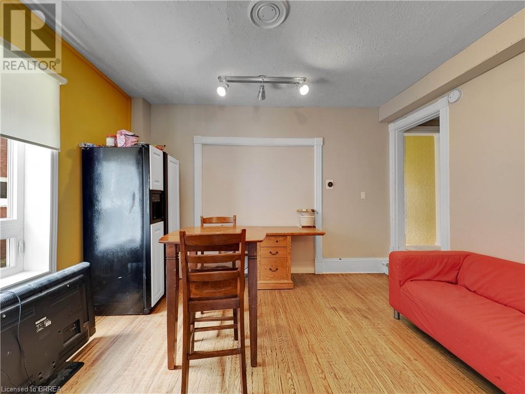 273-275 Brant Avenue, Brantford, Ontario  N3T 3J6 - Photo 16 - 40720081