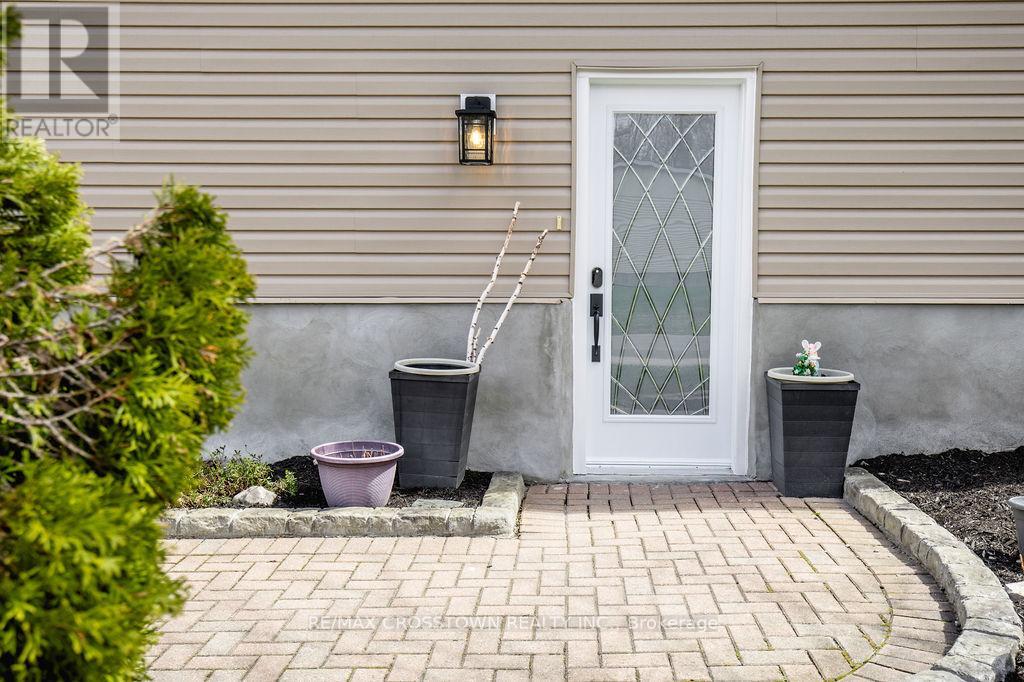 Property at 493 7TH AVENUE image 3