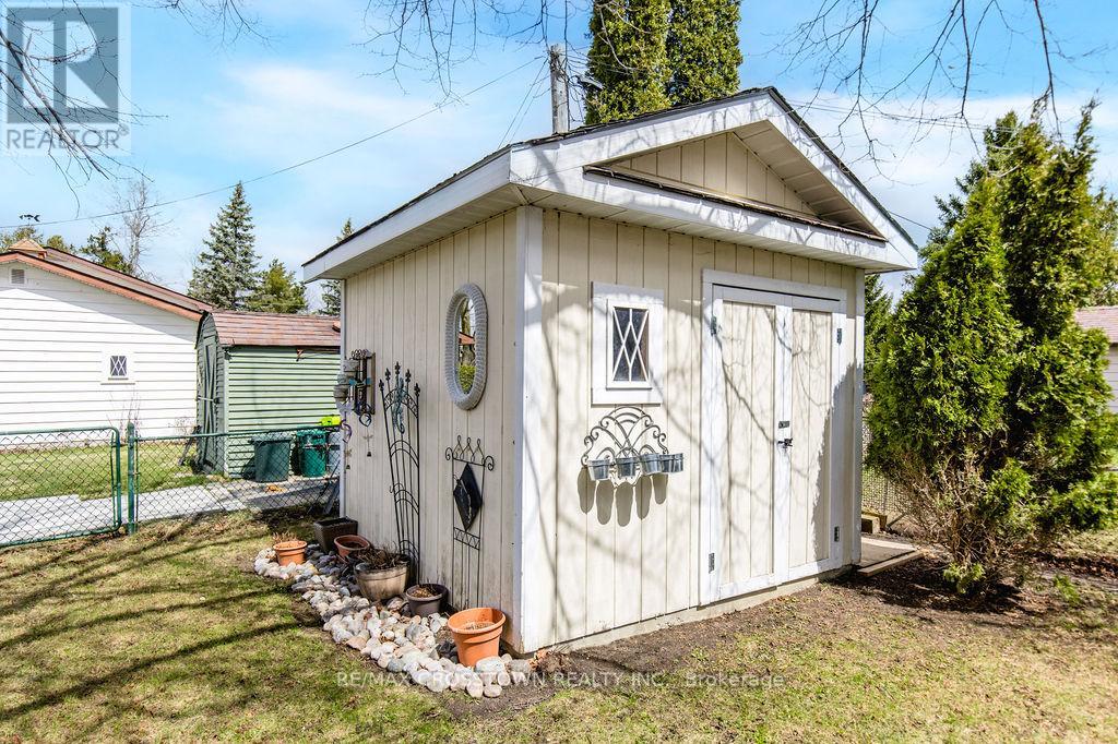 493 7th Avenue, Tay, Ontario  L0K 1R0 - Photo 44 - S12101301