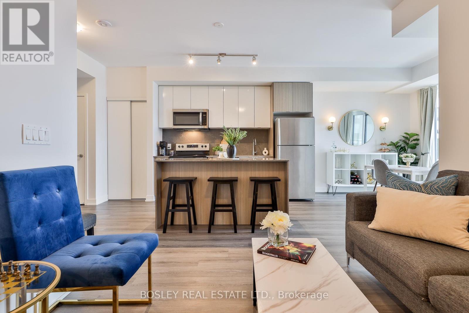 612 - 859 The Queensway, Toronto, Ontario  M8Z 1N8 - Photo 8 - W12101391