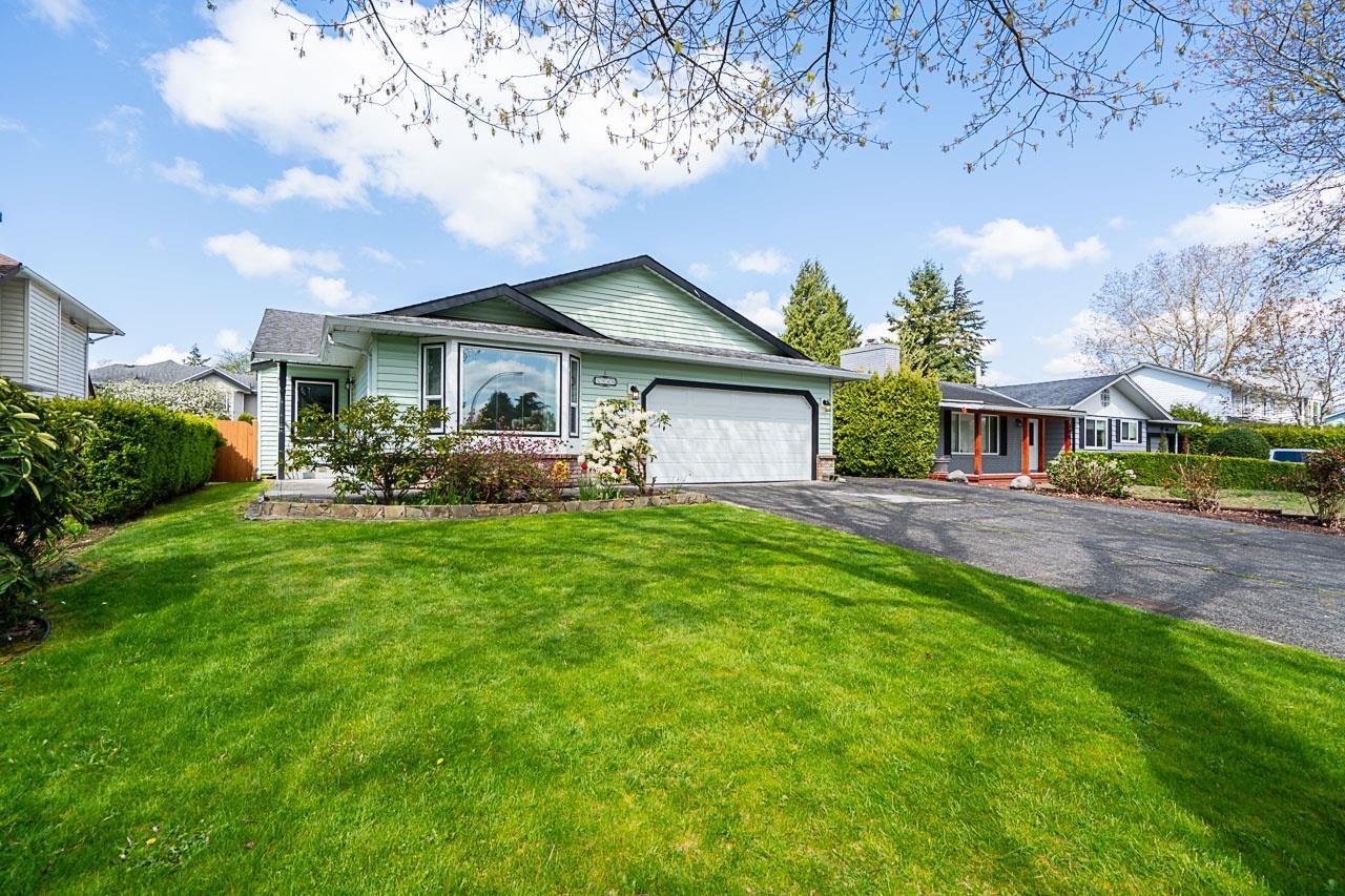 Property at 5949 169 STREET image 3