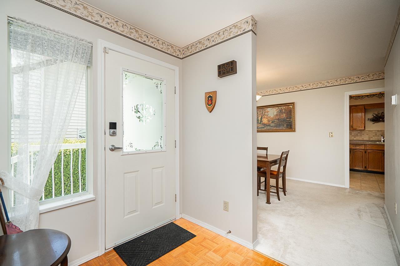 Property at 5949 169 STREET image 4