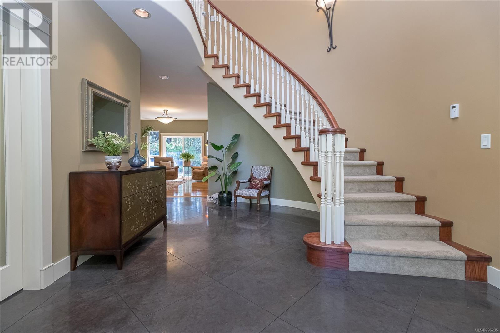 Property at 1493 White Pine Terr image 1