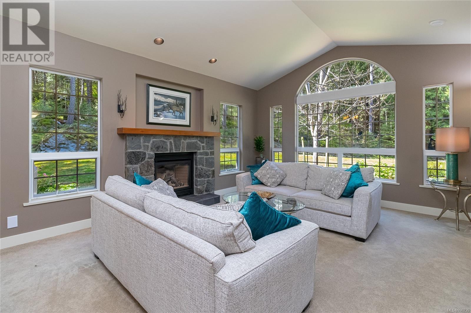 Property at 1493 White Pine Terr image 3