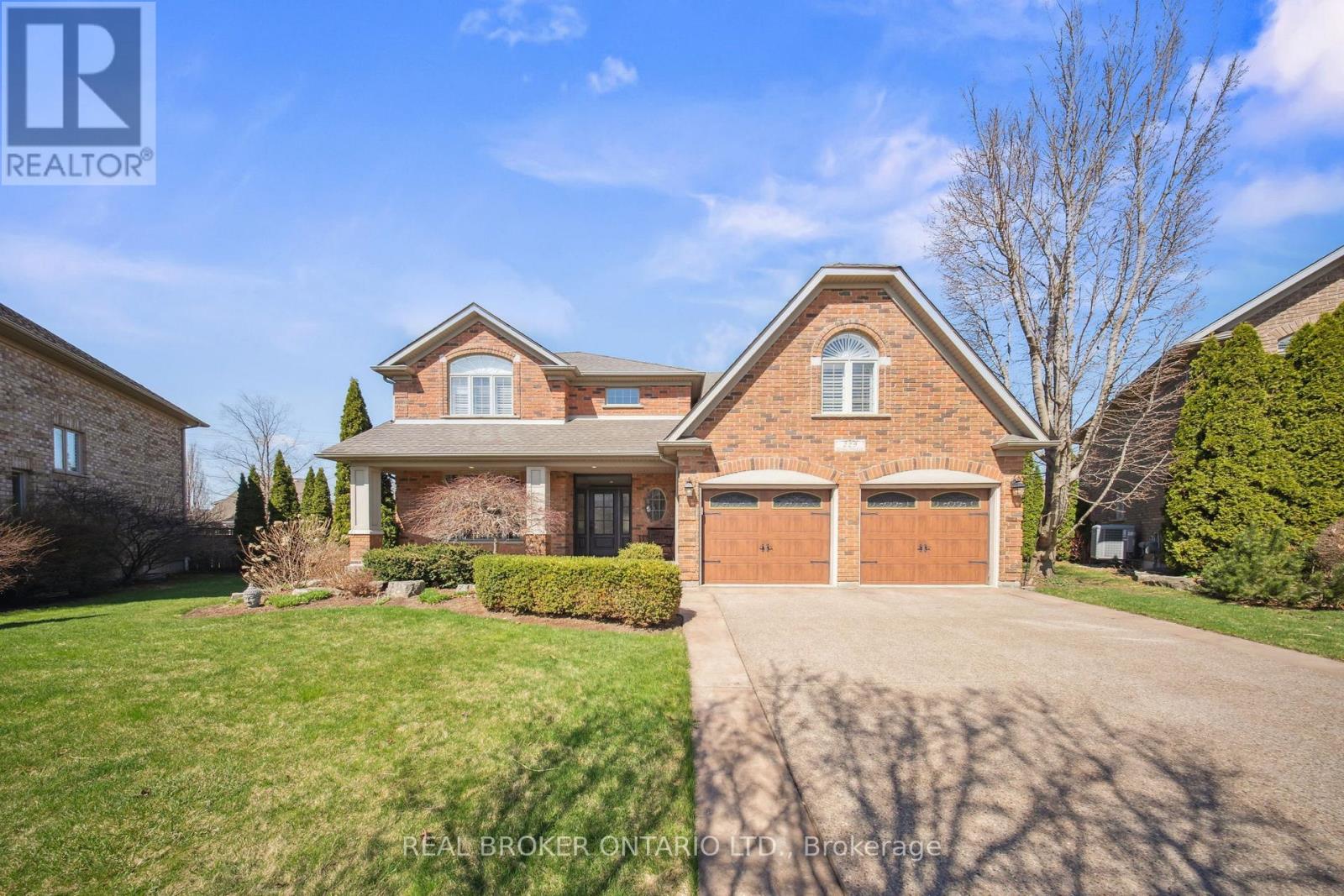 Property at 229 TERRACE WOOD CRESCENT image 1