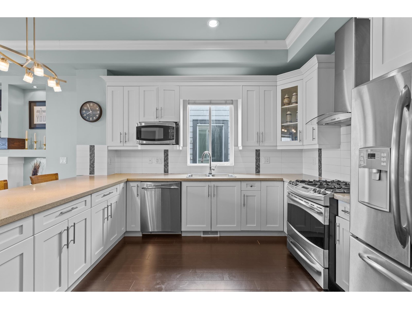 Property at 7259 192 STREET image 4