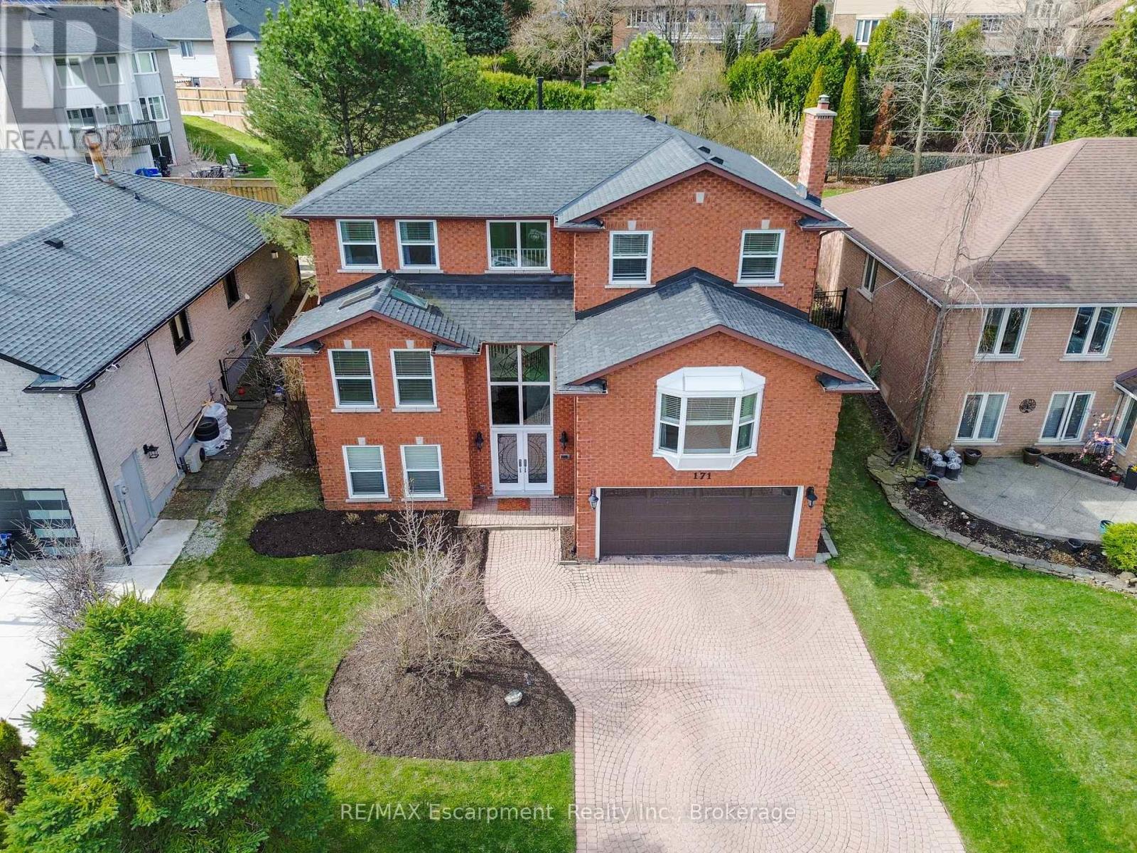 Property at 171 BLUEBELL CRESCENT image 2