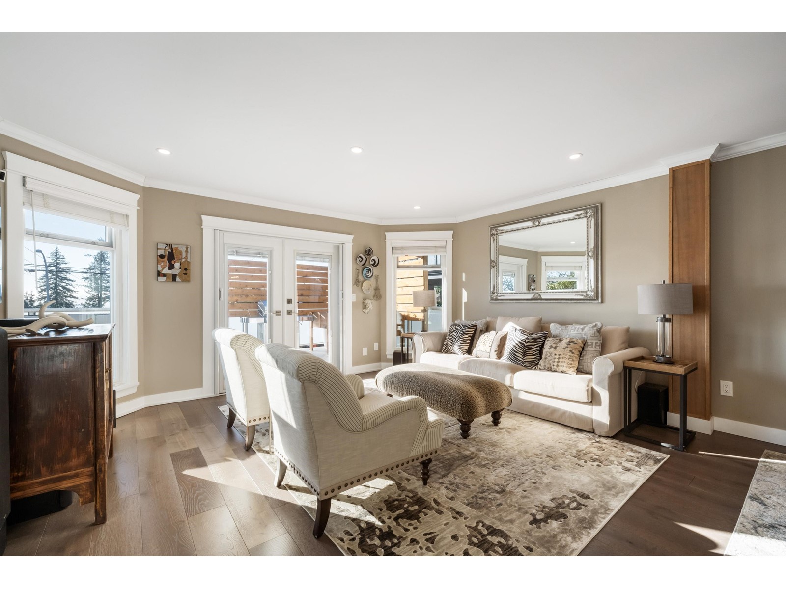 Property at 1203 FINLAY STREET image 2