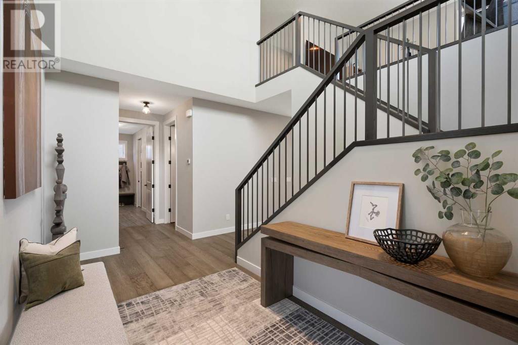 370 Rowley Way Nw, Calgary, Alberta  T3L 0G5 - Photo 5 - A2210096