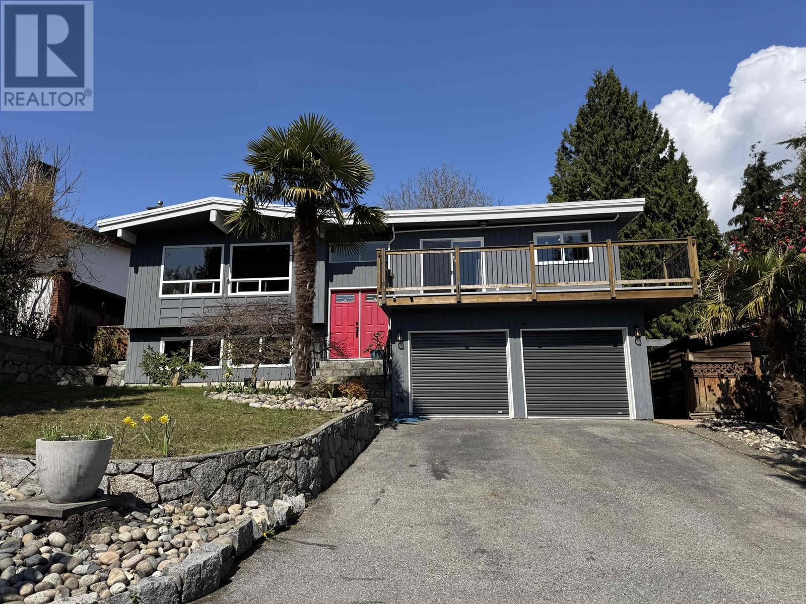 Property at 4164 FAIRWAY PLACE image 1