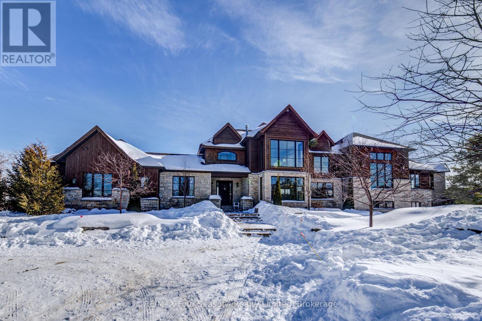 12 WINDROSE VALLEY BOULEVARD, Clearview, Ontario