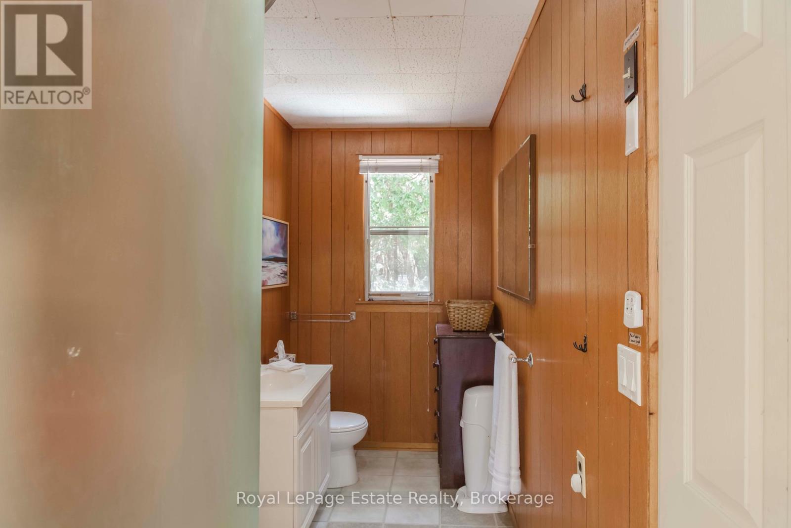704 York Avenue, South Bruce Peninsula, Ontario  N0H 2G0 - Photo 27 - X12101346