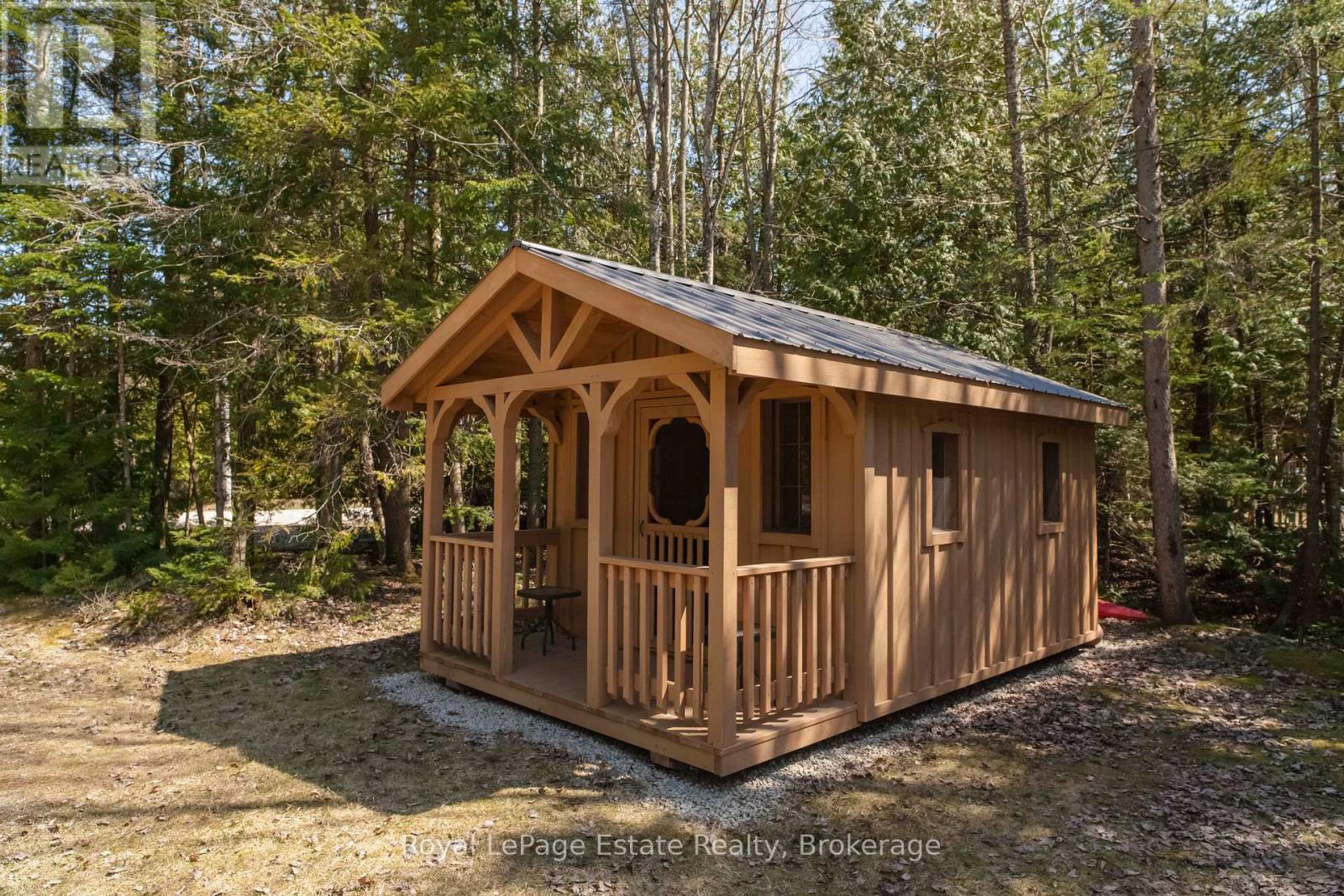 704 York Avenue, South Bruce Peninsula, Ontario  N0H 2G0 - Photo 30 - X12101346