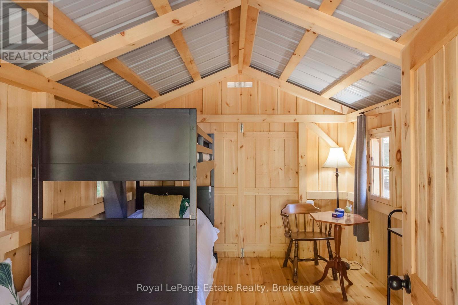 704 York Avenue, South Bruce Peninsula, Ontario  N0H 2G0 - Photo 33 - X12101346