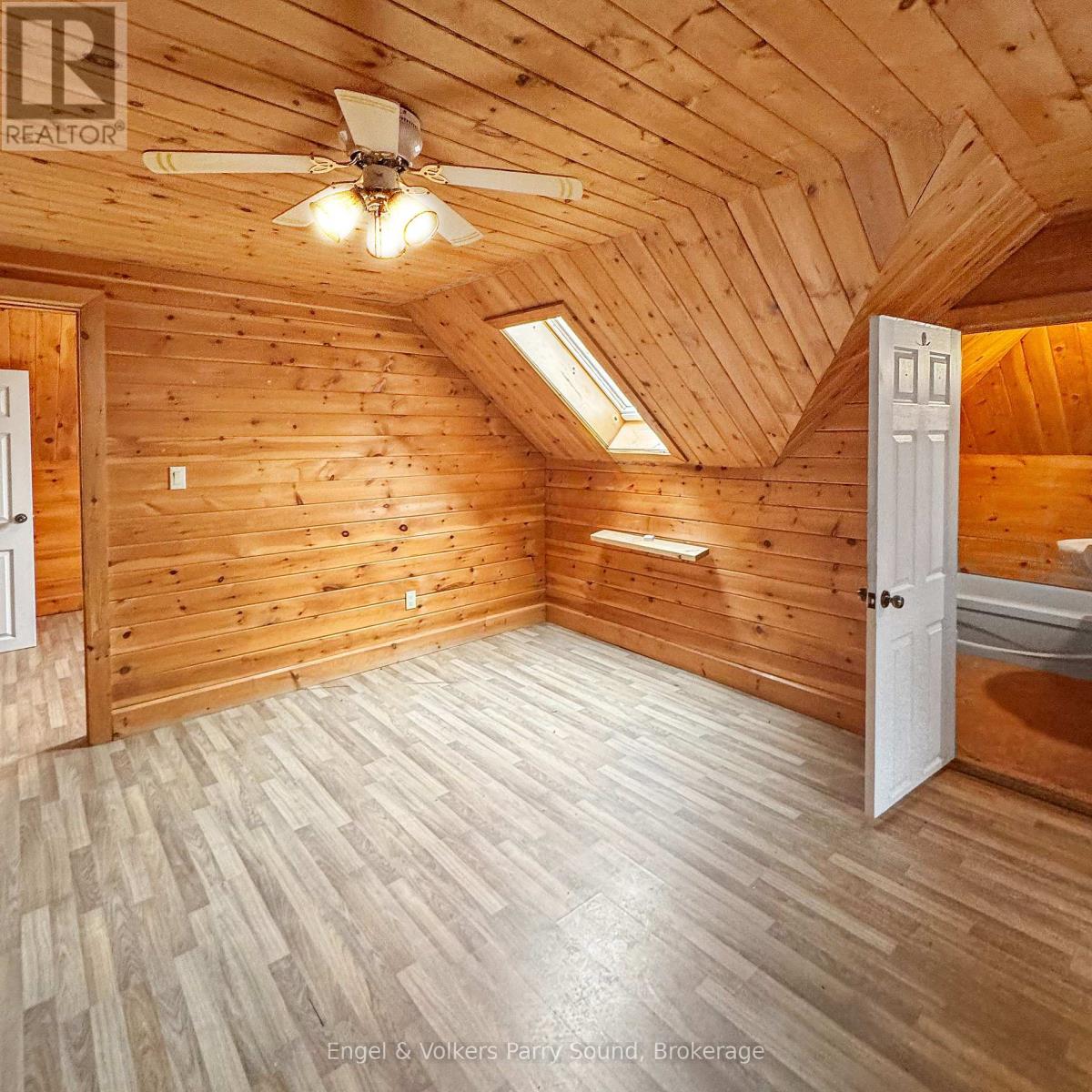 84 Great North Road, Parry Sound, Ontario  P2A 2N8 - Photo 3 - X12101443