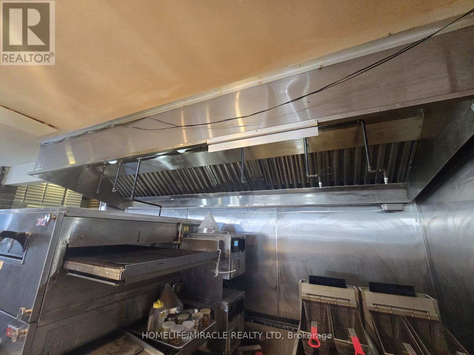 760 Concession Street, Hamilton, Ontario  L8V 1C7 - Photo 20 - X12078237