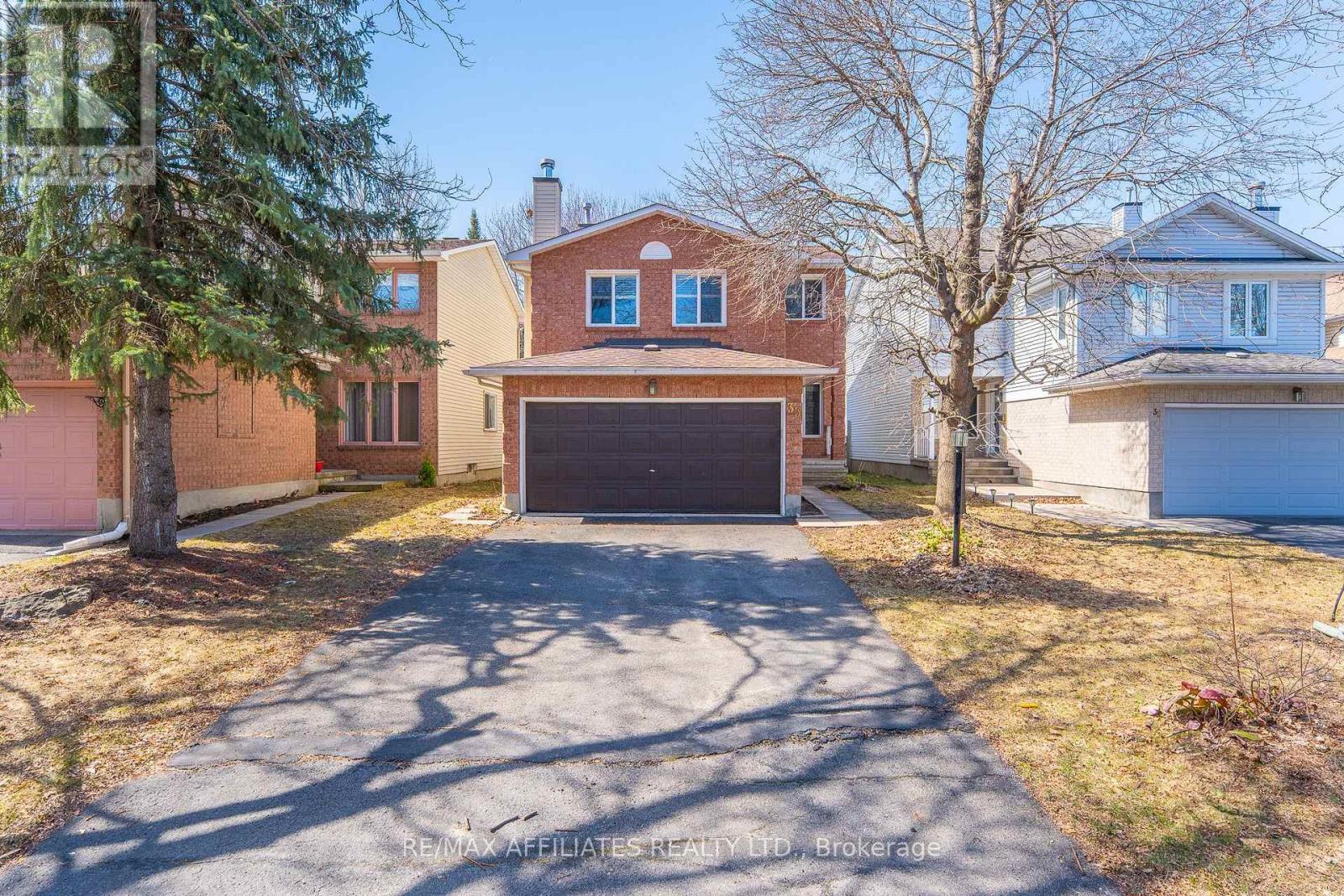Property at 33 INVERARY DRIVE image 1