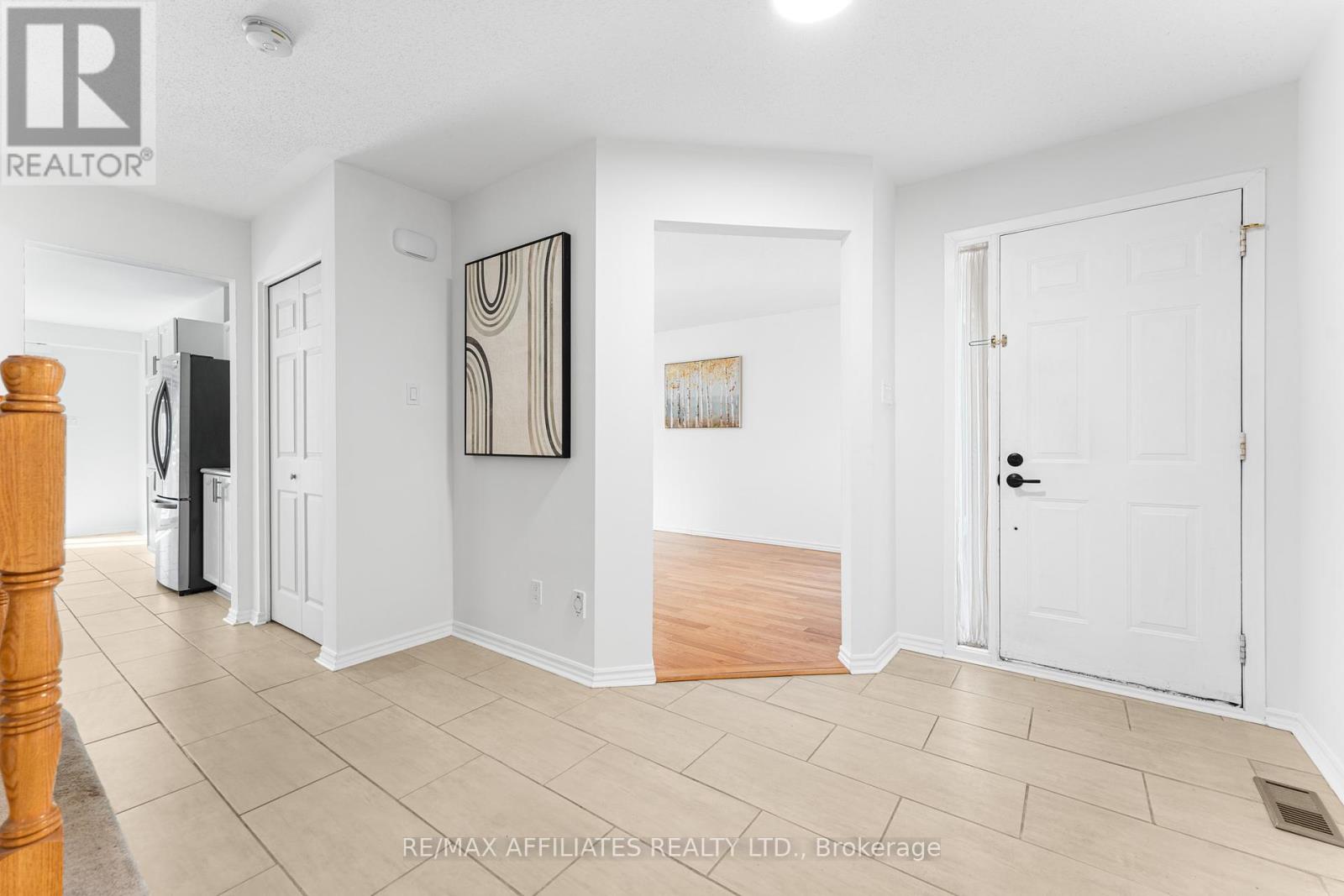 Property at 33 INVERARY DRIVE image 4