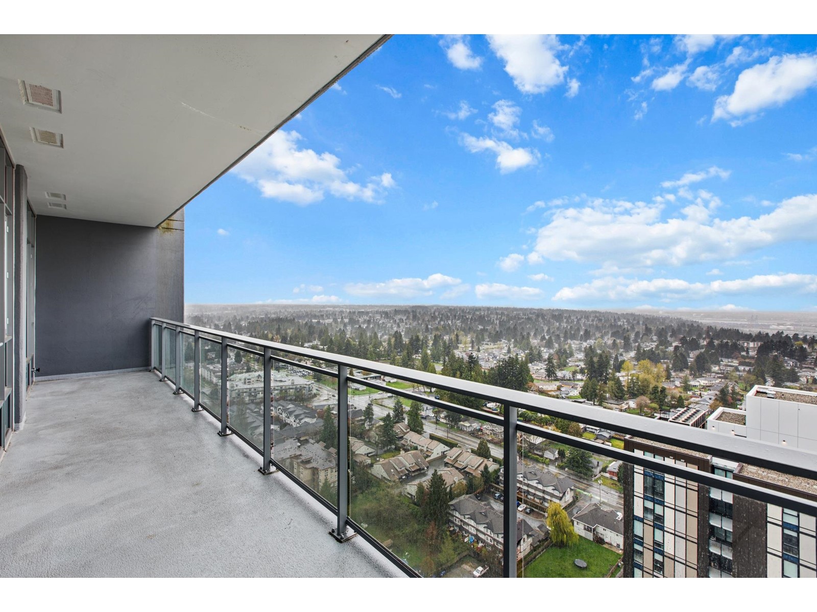 3203 13308 Central Avenue, Surrey, British Columbia  V3T 0M4 - Photo 39 - R2987700