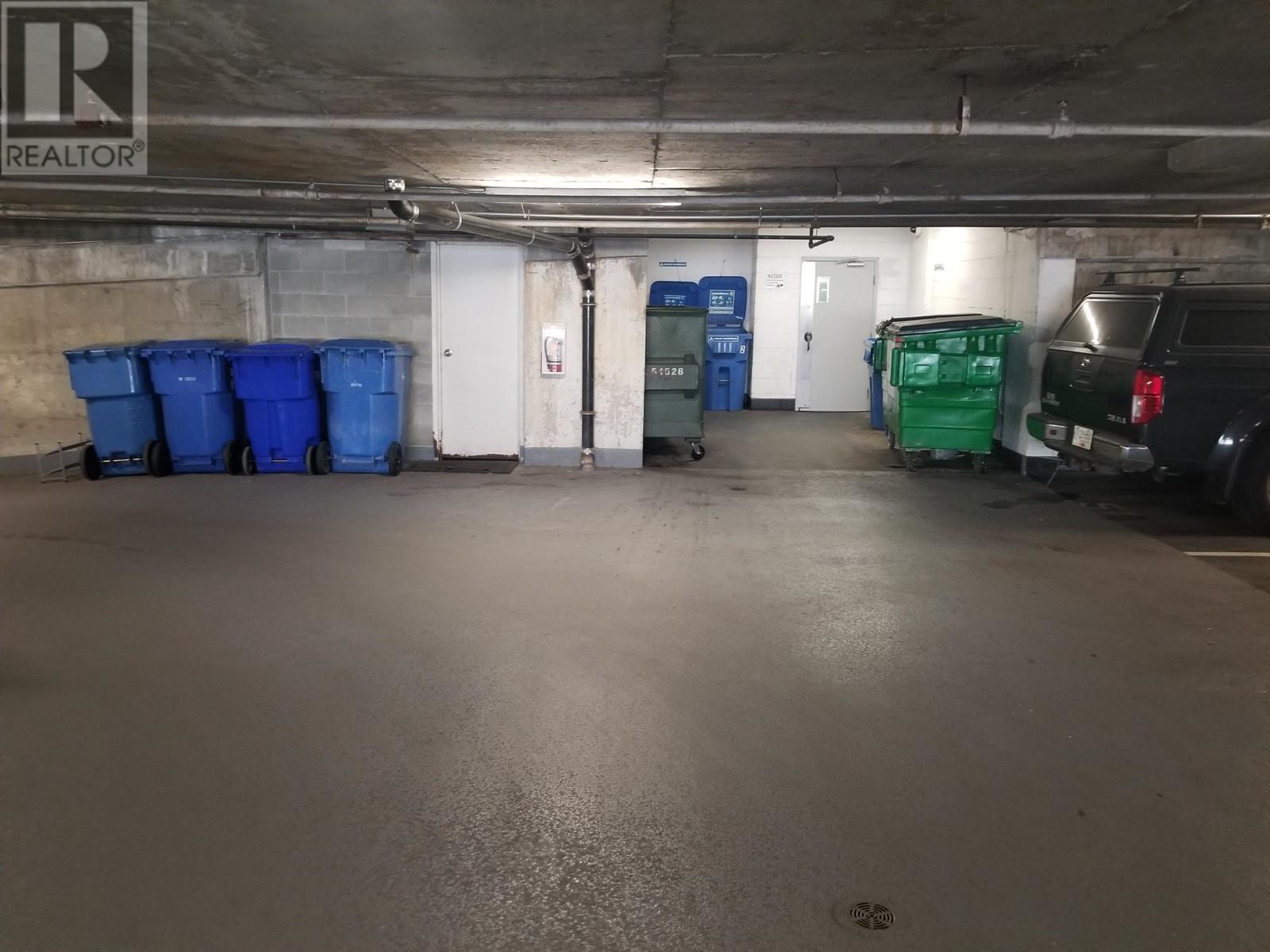 Listing Picture 38 of 39 : 2205 1251 CARDERO STREET, Vancouver / 溫哥華 - 魯藝地產 Yvonne Lu Group - MLS Medallion Club Member