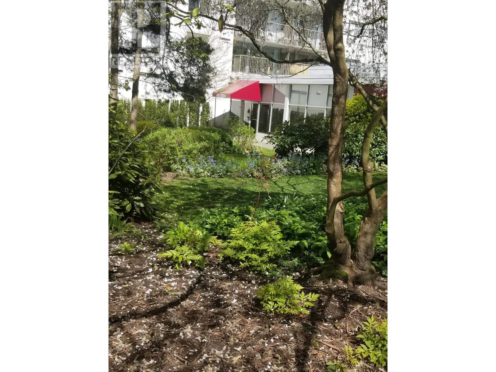 Listing Picture 33 of 39 : 2205 1251 CARDERO STREET, Vancouver / 溫哥華 - 魯藝地產 Yvonne Lu Group - MLS Medallion Club Member