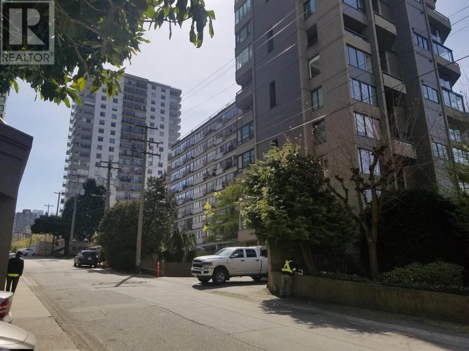 Listing Picture 36 of 39 : 2205 1251 CARDERO STREET, Vancouver / 溫哥華 - 魯藝地產 Yvonne Lu Group - MLS Medallion Club Member