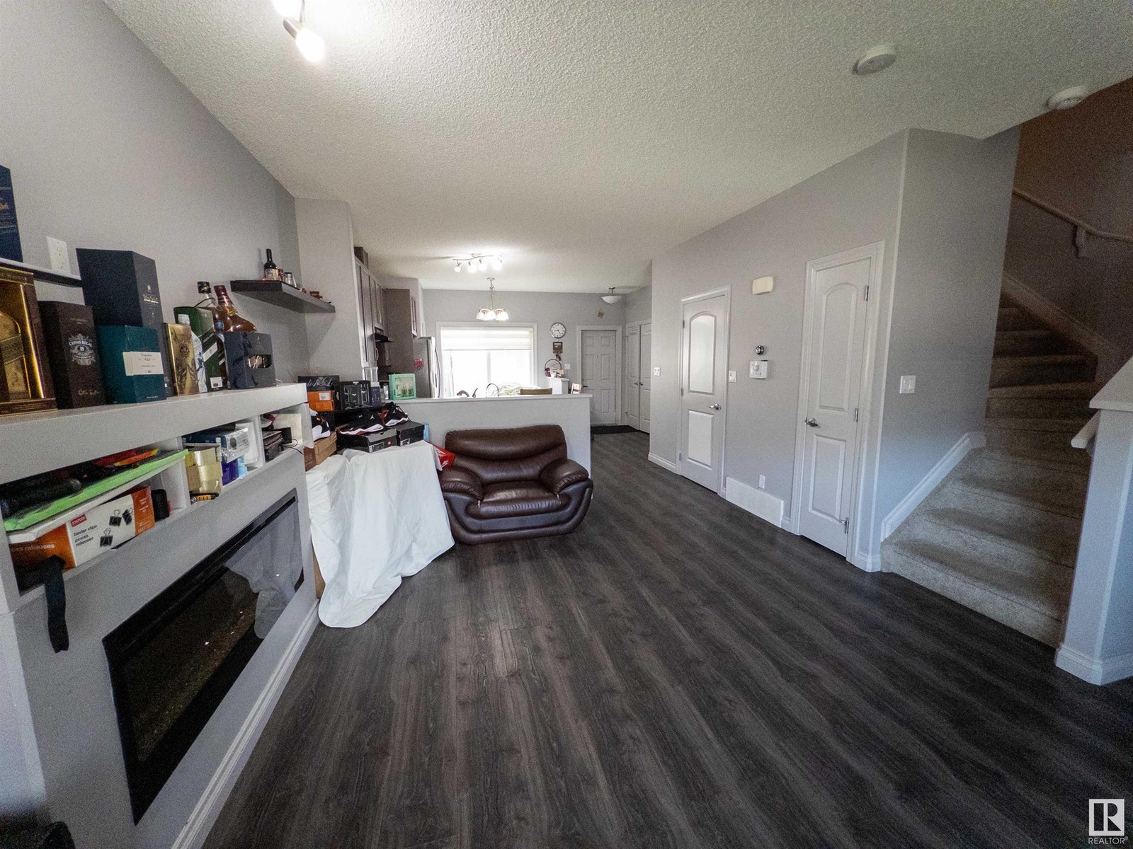 Property at 548 SECORD BV NW image 2