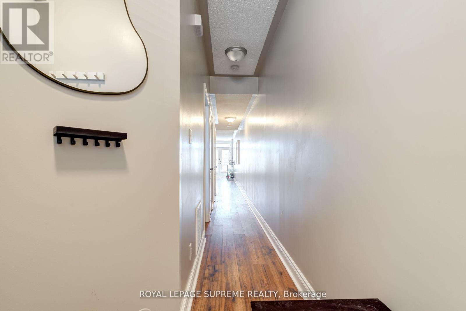 184 Wiltshire Avenue, Toronto, Ontario  M6N 5G2 - Photo 8 - W12074029