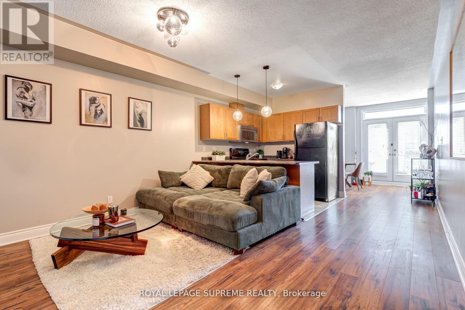 Property at 184 WILTSHIRE AVENUE image 1