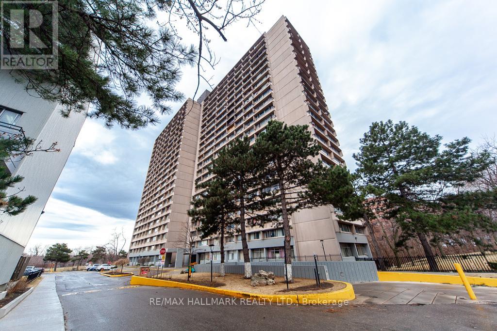 2102 - 10 SUNNY GLENWAY, Toronto, Ontario