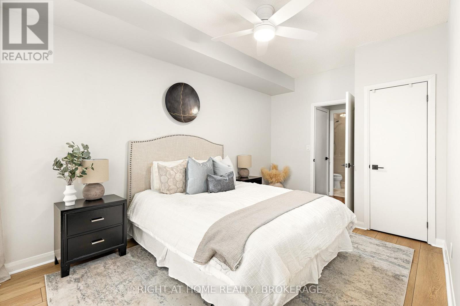 703 - 18 Beverley Street, Toronto, Ontario  M5T 3L2 - Photo 21 - C12101539