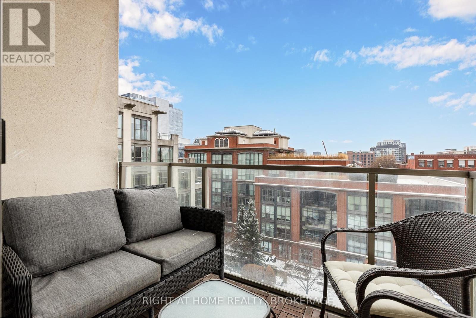 703 - 18 Beverley Street, Toronto, Ontario  M5T 3L2 - Photo 24 - C12101539