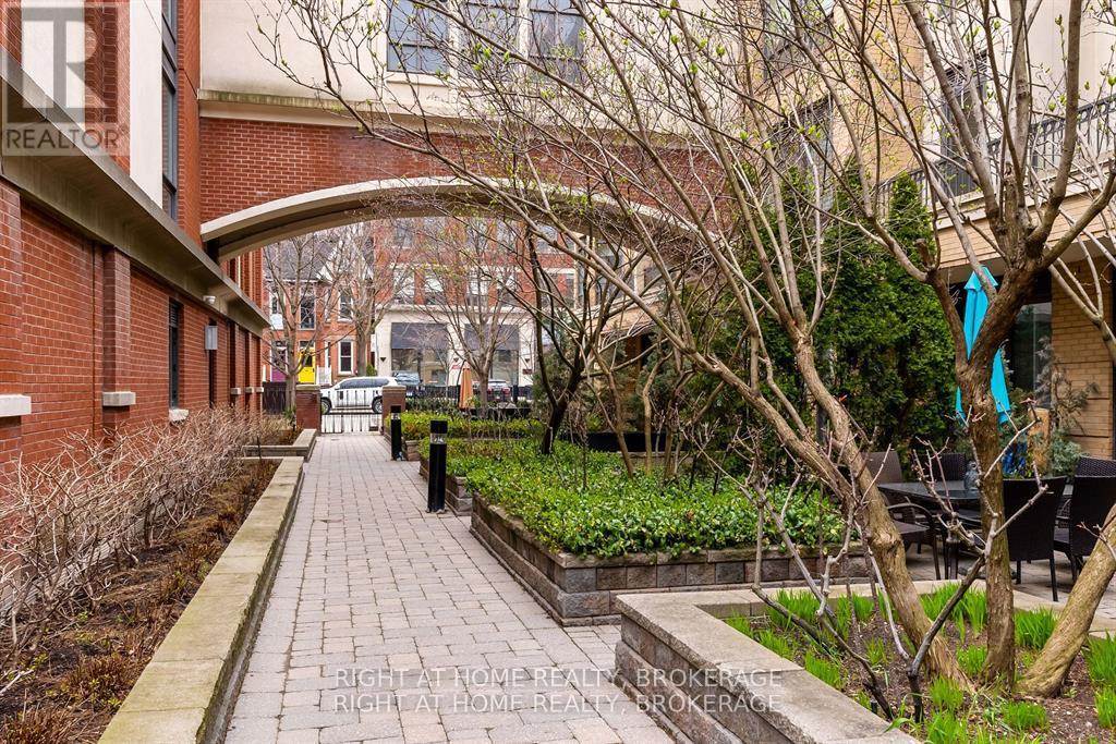 703 - 18 Beverley Street, Toronto, Ontario  M5T 3L2 - Photo 28 - C12101539