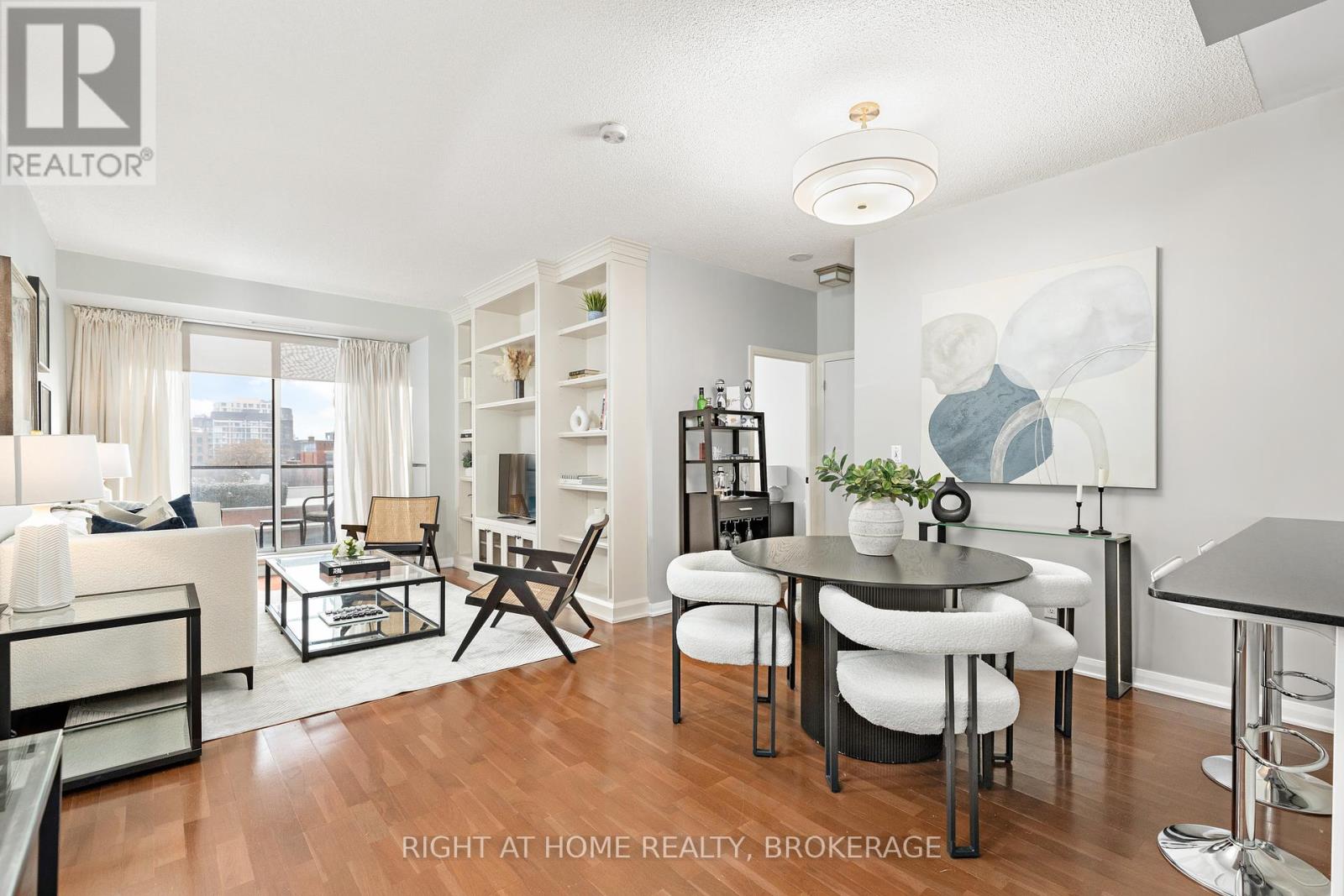 703 - 18 Beverley Street, Toronto, Ontario  M5T 3L2 - Photo 6 - C12101539