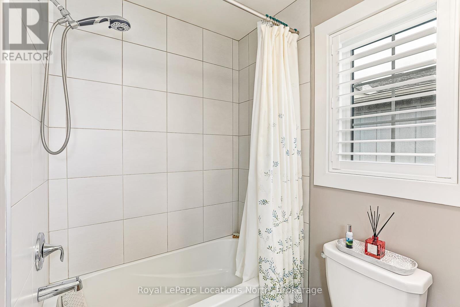 238 Courtland Street, Blue Mountains, Ontario  L9Y 4E2 - Photo 23 - X12101460
