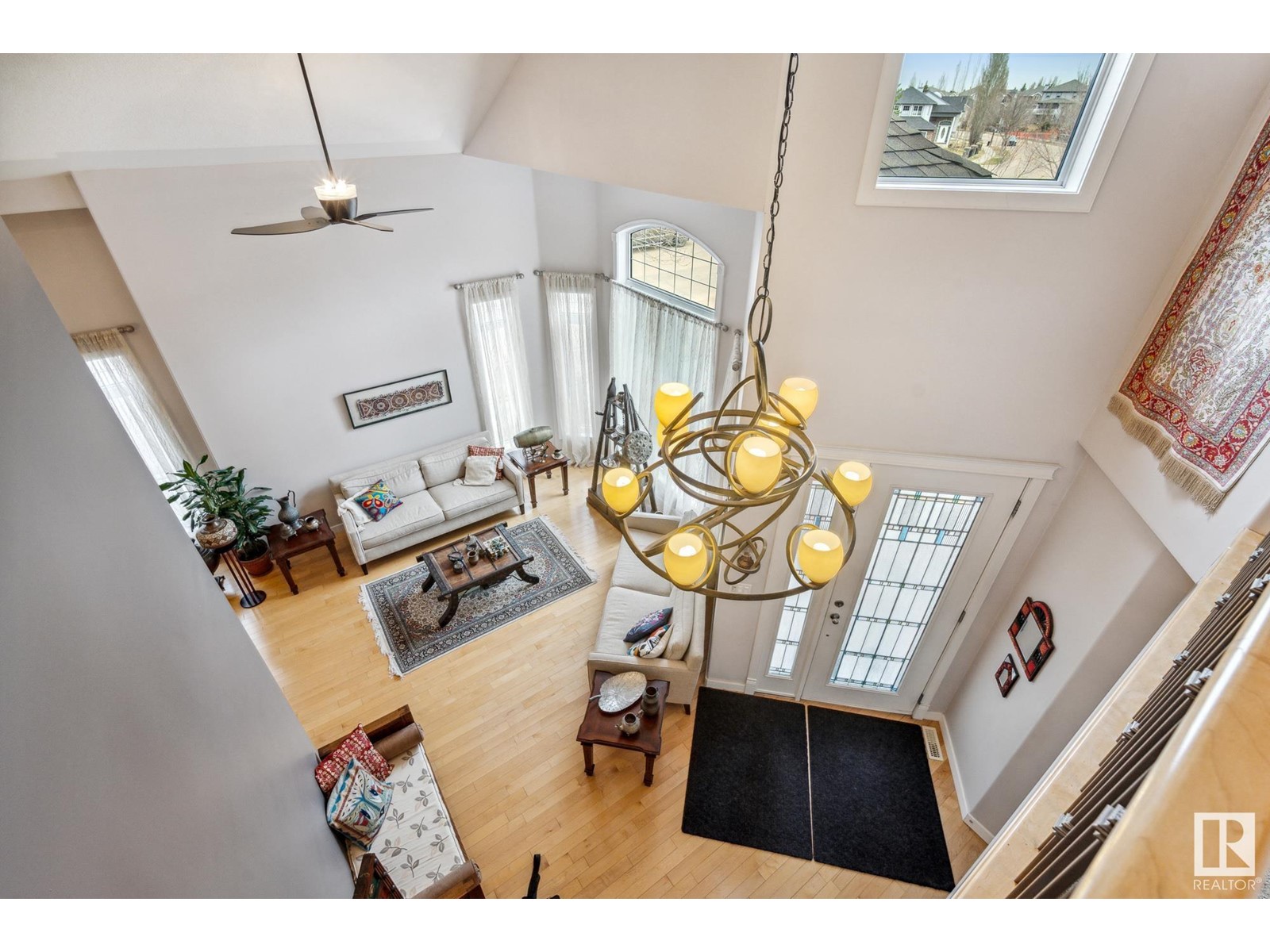Property at 1603 BLACKMORE CO SW image 3