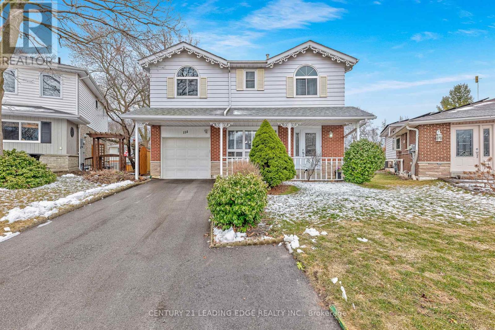 Property at 114 VANZANT COURT image 3