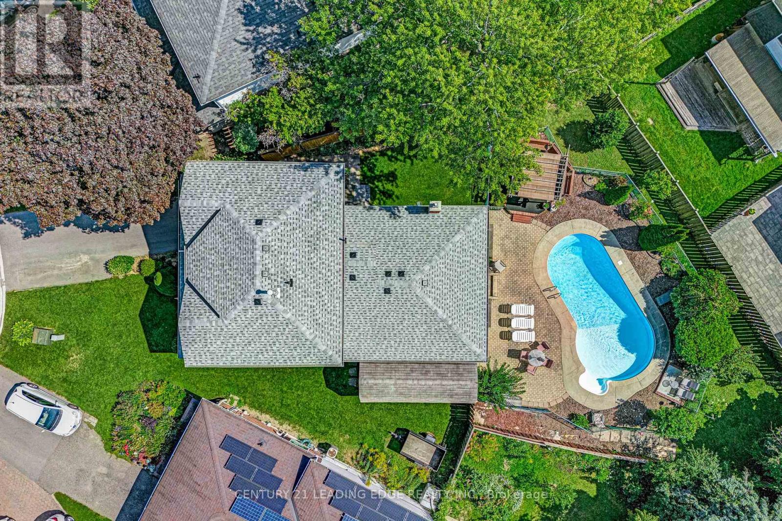 Property at 114 VANZANT COURT image 4