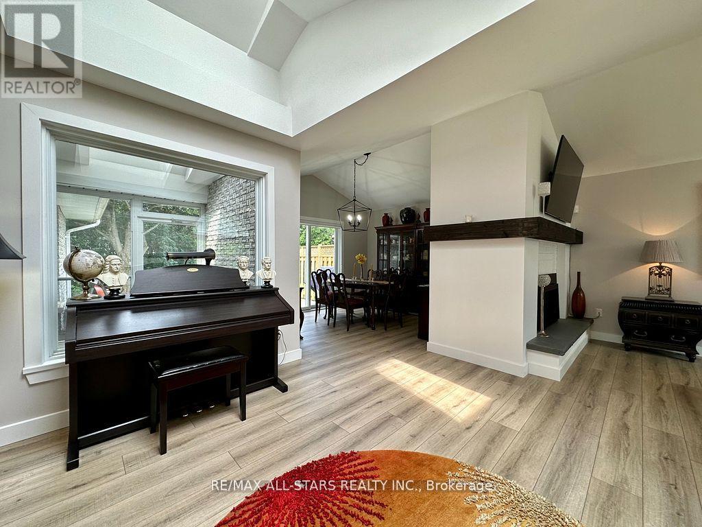 Property at 36 RUSSELL HILL ROAD image 4