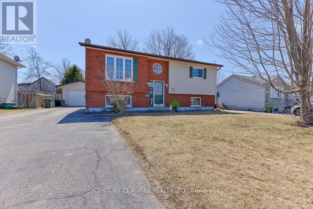 Property at 7 DANIEL AVENUE image 3
